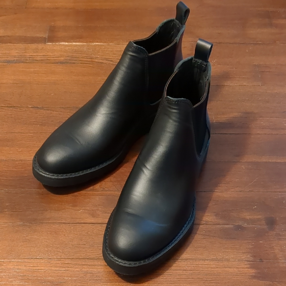 Women's Size 9 Redwing Black Leather Chelsea Boots